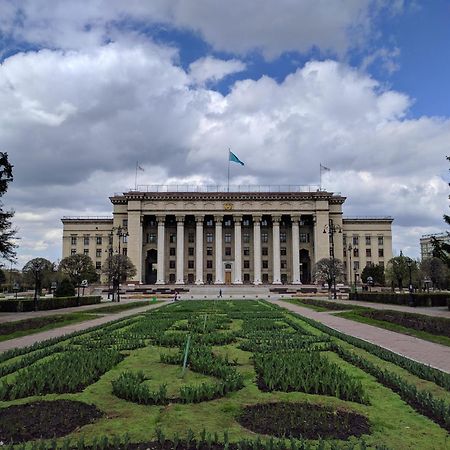 Nadezhda Apartments On Kazybek Bi St. Almaty Luaran gambar